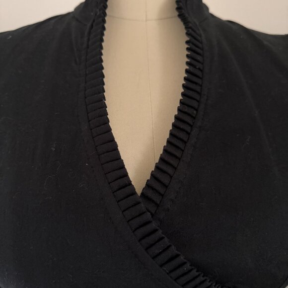 Little Black Dress - Picture 3 of 7